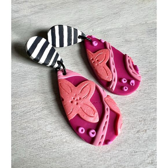 Handmade Polymer Clay Earrings Handcrafted Artwork Black white Pink - Picture 3 of 4